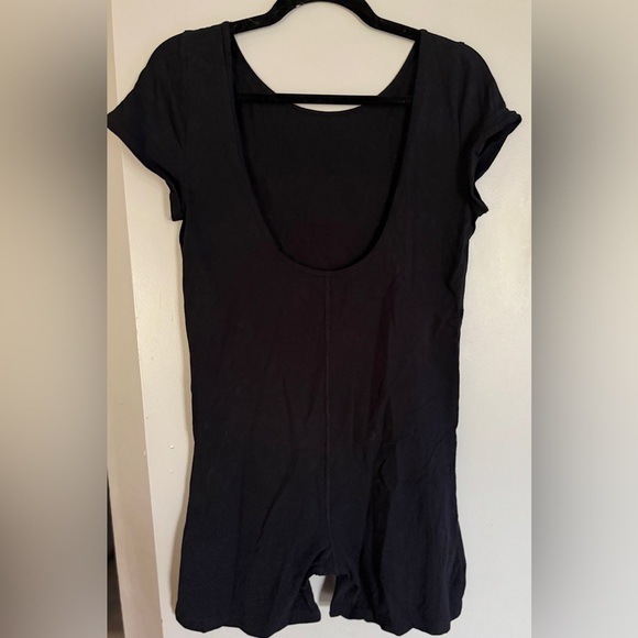 Ariztia TNA Black Shorts Romper - Picture 4 of 5